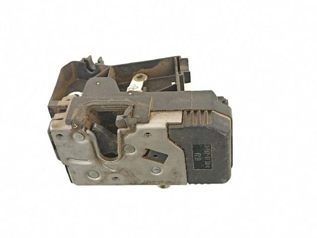 7700311808 RENAULT Cerradura de puerta delantera derecha  disponible Vigo