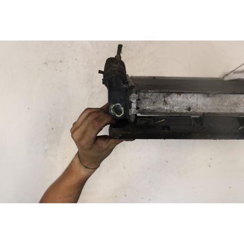 RENAULT 7700312858 Radiador de refrigeración del motor  disponible Lugo