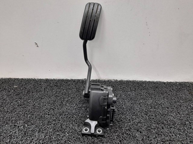 Potenciometro pedal para opel vivaro a furgón 1.9 dti (f7) f9q u7 7700313060