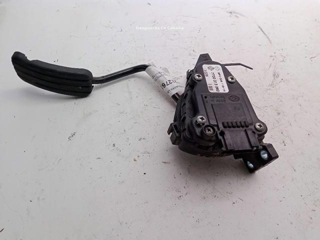 RENAULT 7700313060 Pedal del acelerador  en stock Terrassa
