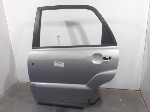 Puerta trasera izquierda 770031F020 Hyundai/Kia