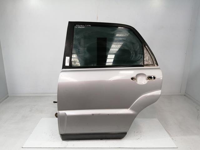 Puerta trasera izquierda 770031F050 Hyundai/Kia