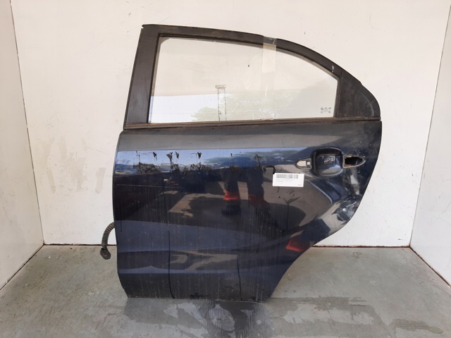 Puerta trasera izquierda 770031W210 Hyundai/Kia