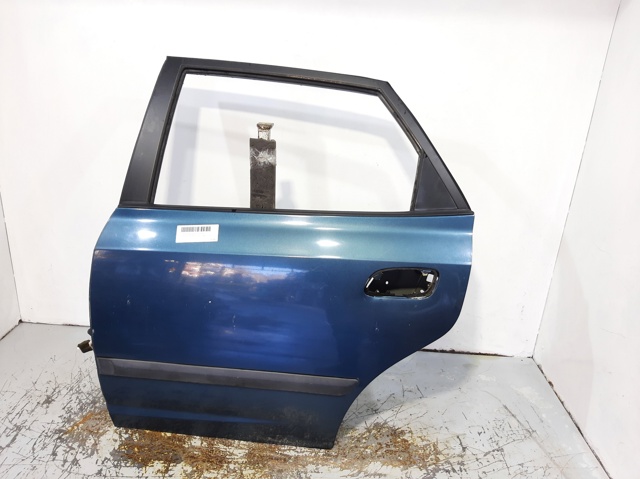 Puerta trasera izquierda 770032D031 Hyundai/Kia