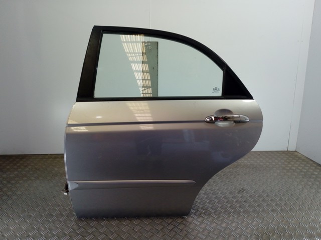 Puerta trasera izquierda 770032F010 Hyundai/Kia