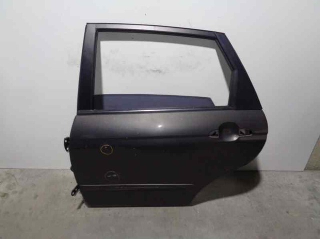 Puerta trasera izquierda 770032F010 Hyundai/Kia