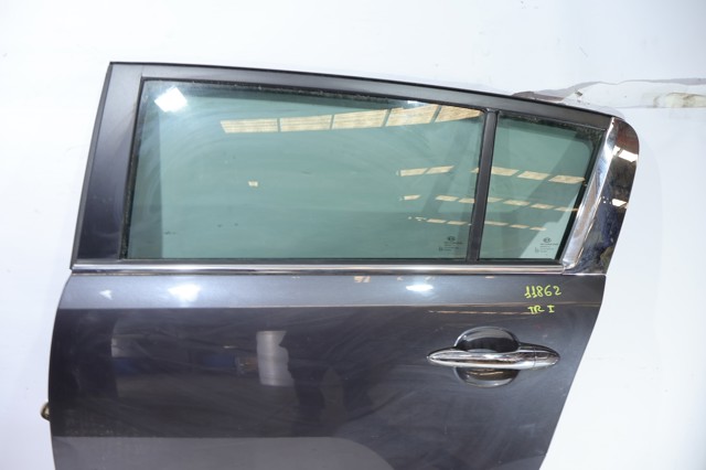 770033W000 Puerta trasera izquierda  comprar en Pontevedra