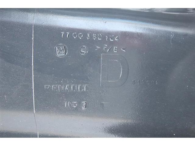 RENAULT 7700352124 Parachoques trasero, parte derecha  disponible Lugo