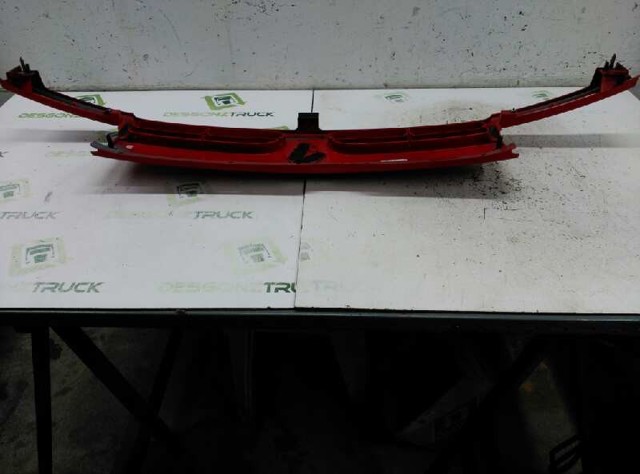 7700352125 RENAULT Parrilla del radiador  disponible Vigo