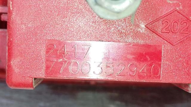 Luz central de freno 7700352940 PEUGEOT