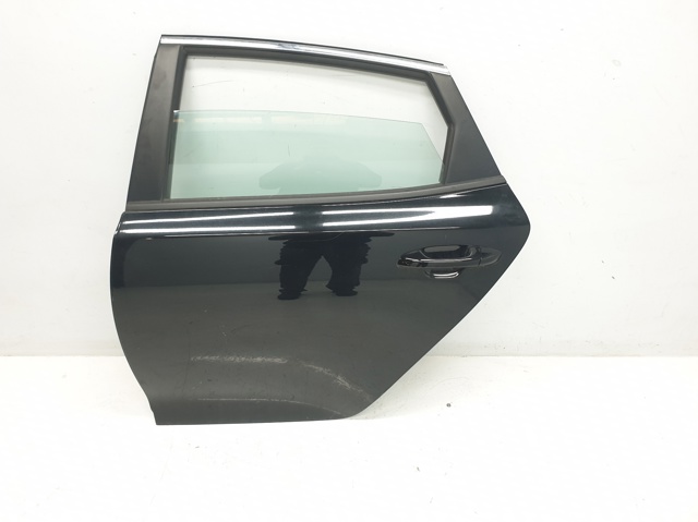 Puerta trasera izquierda 77003D4000 Hyundai/Kia