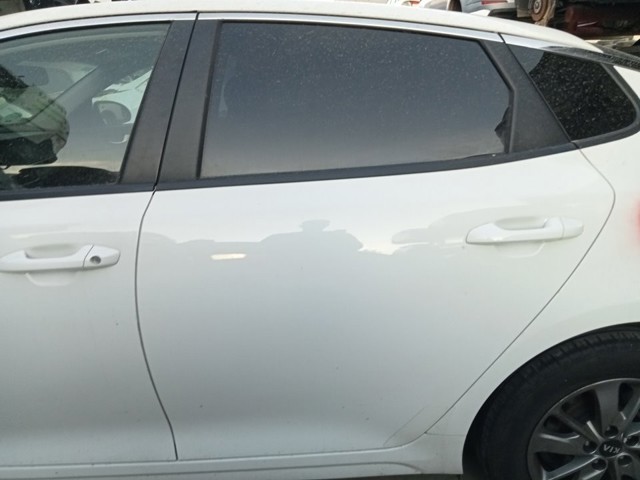 77003D4000 HYUNDAI Puerta trasera izquierda comprar Madrid