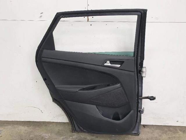 HYUNDAI 77003D7000 Puerta trasera izquierda  disponible Valladolid