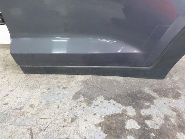 77003D7000 HYUNDAI Puerta trasera izquierda  en stock Gandía
