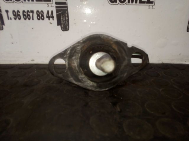 7700415087 RENAULT Soporte de motor derecho  disponible Alicante