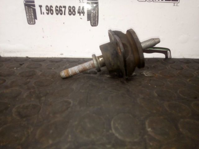RENAULT 7700415087 Soporte de motor derecho comprar Barcelona