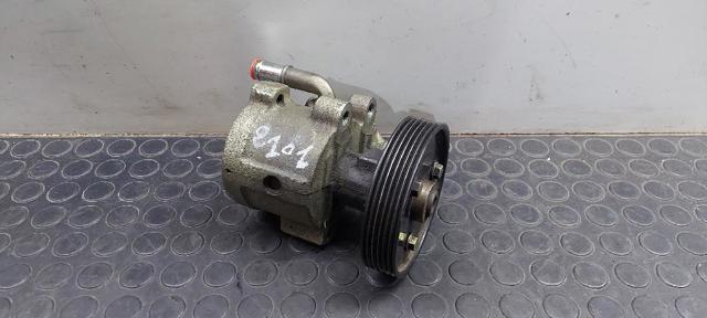 7700415198 RENAULT Bomba de dirección  en stock Córdoba