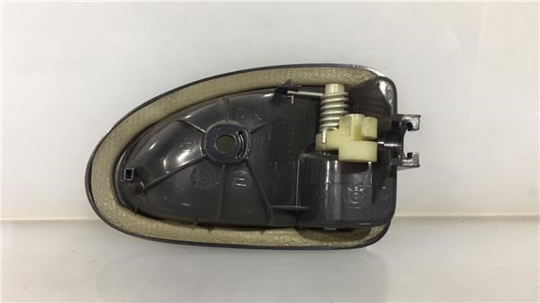 7700415974 RENAULT Manija interior izquierda delantera/trasera de puerta  comprar en Lleida