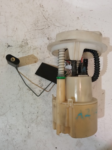 RENAULT 7700416988 Bomba de gasolina comprar Barcelona