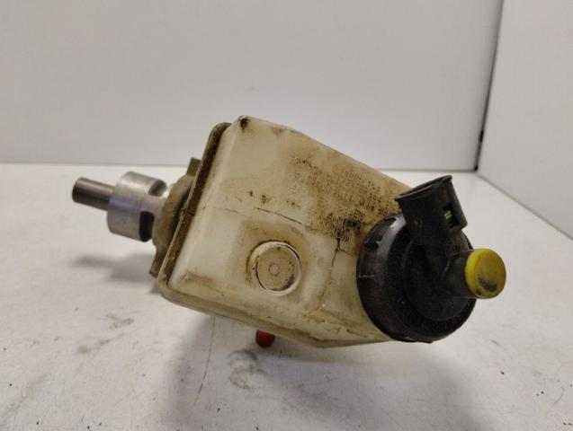 7700417826 RENAULT  disponible Ourense