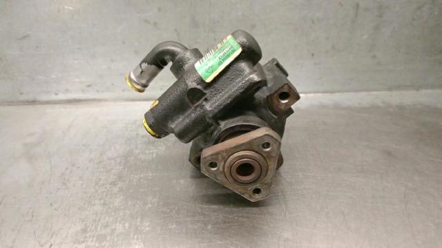 7700419118 RENAULT Bomba de dirección asistida  disponible Vigo