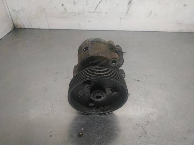 7700419156 RENAULT Bomba de dirección asistida  disponible Alicante