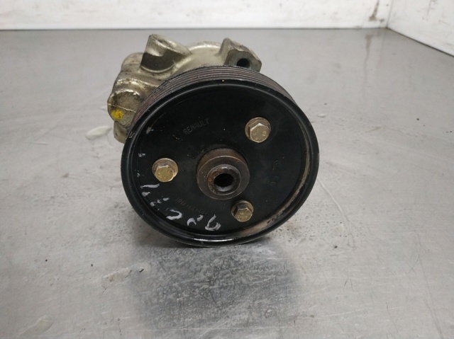 7700419156 RENAULT Bomba de dirección  en stock Huelva