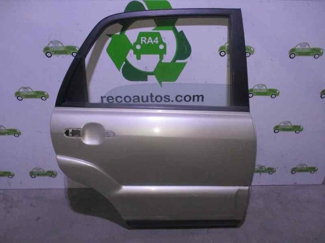 Puerta trasera derecha 770041F050 Hyundai/Kia