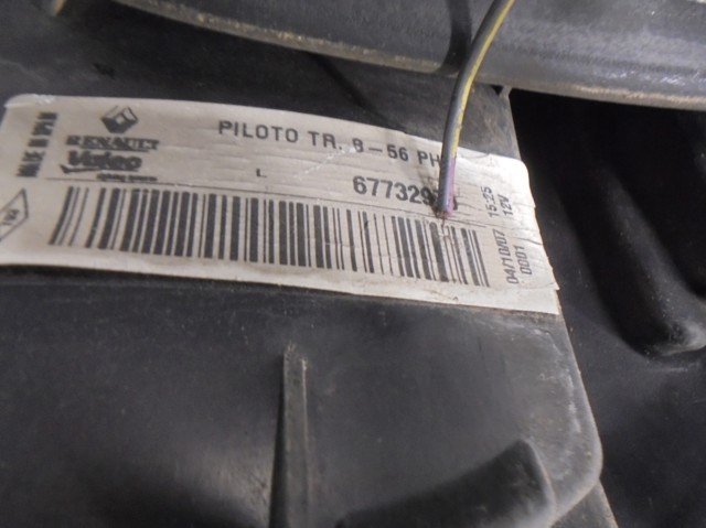 7700420122 RENAULT Piloto trasero izquierdo comprar Madrid