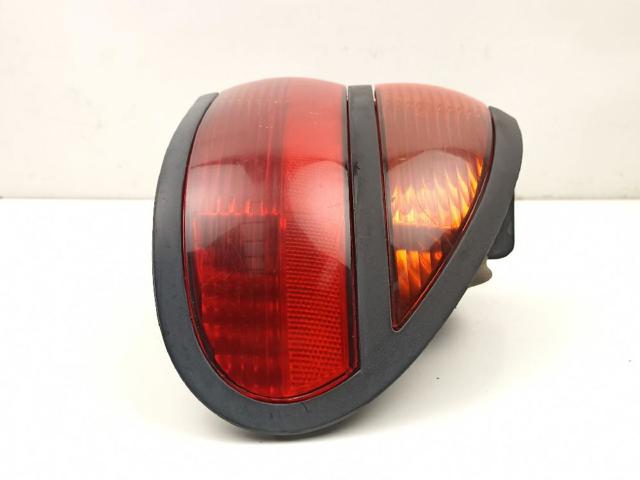 RENAULT 7700420123 Piloto trasero derecho  en stock Salamanca