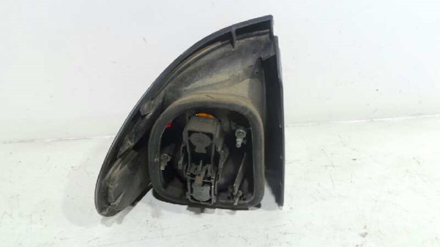 RENAULT 7700420123 Piloto trasero derecho  en stock Salamanca