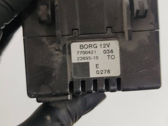 7700421038 Renault (RVI)
