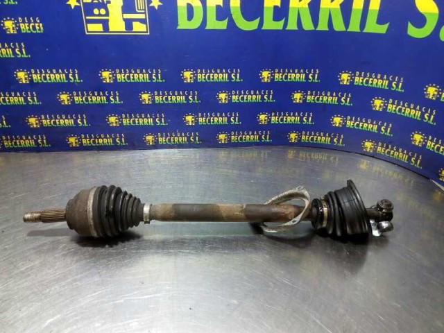 Muñón del eje, suspensión de rueda, delantero izquierdo 7700423102 Renault (RVI)