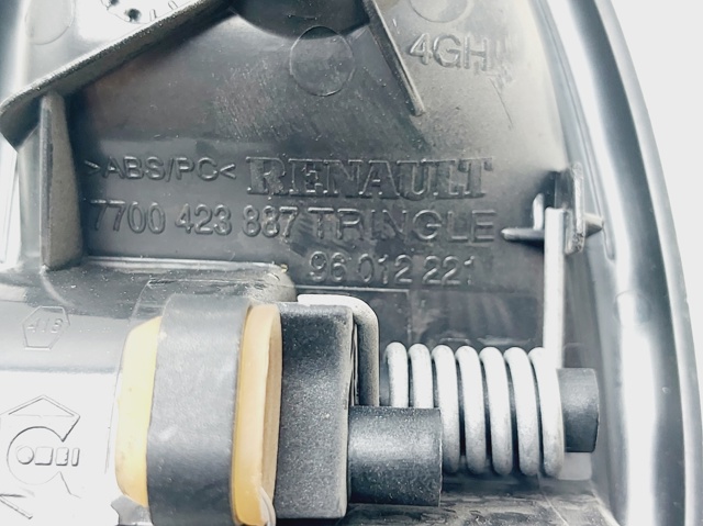 7700423887 RENAULT Manija interior de puerta trasera izquierda comprar Madrid
