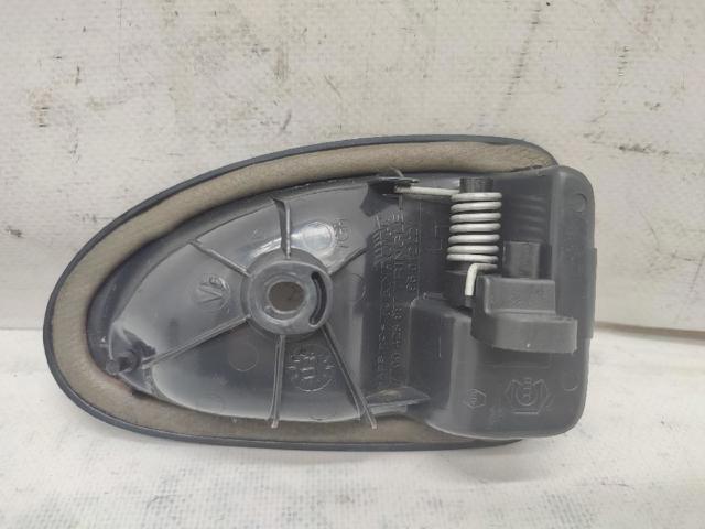 7700423887 RENAULT Manija interior de puerta trasera izquierda comprar Bilbao