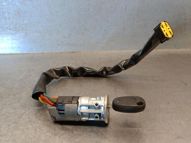 7700425327 Renault (RVI)