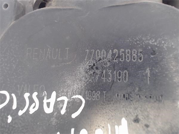 7700425885 RENAULT Luz antiniebla izquierdo  en stock Huelva