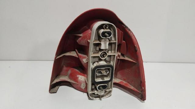 7700426319 RENAULT Piloto trasero exterior izquierdo  comprar en Oviedo