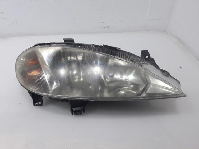 RENAULT 7700427870G Faro derecho  en stock Terrassa