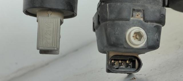 7700427874G Faro izquierdo  en stock Granada