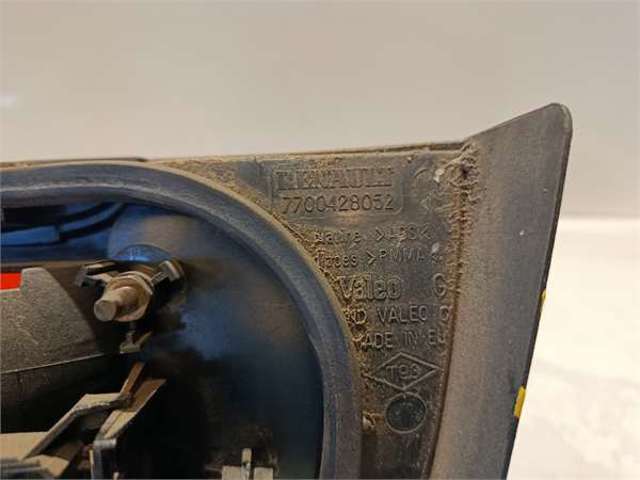 7700428052 RENAULT Piloto trasero interior izquierdo  en stock Córdoba