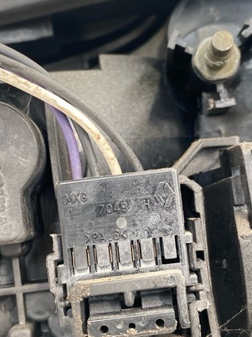7700428052 RENAULT Piloto trasero interior izquierdo  comprar en Oviedo
