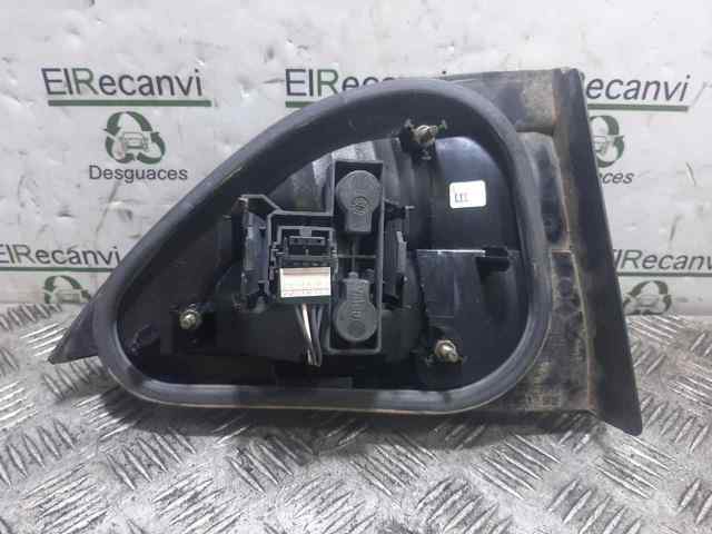 7700428053 RENAULT Piloto trasero interior derecho comprar Bilbao