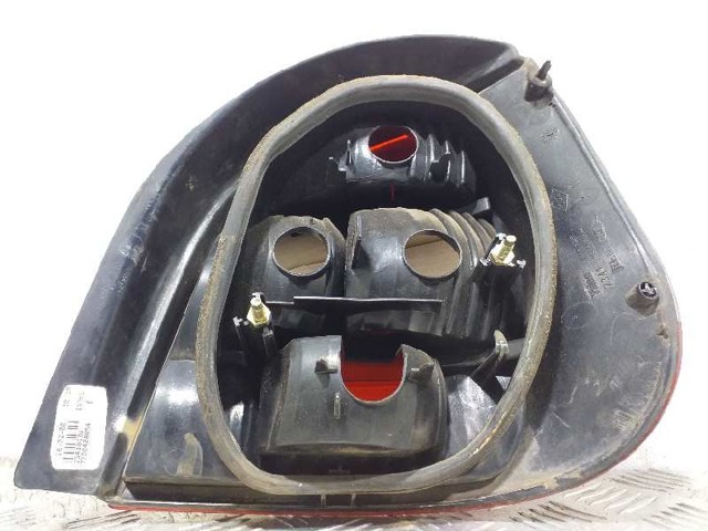 7700428054 RENAULT Piloto trasero izquierdo  disponible Alicante