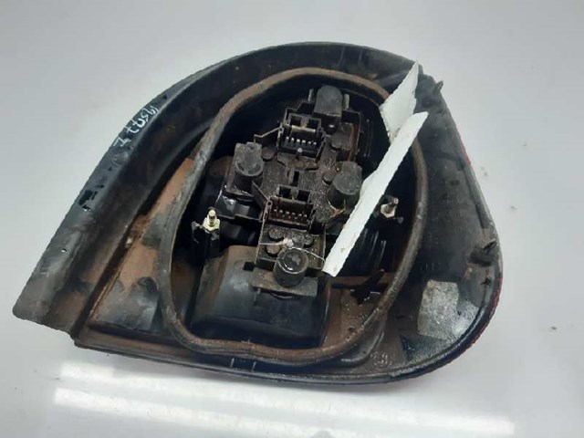 RENAULT 7700428054 Piloto trasero izquierdo comprar Pamplona
