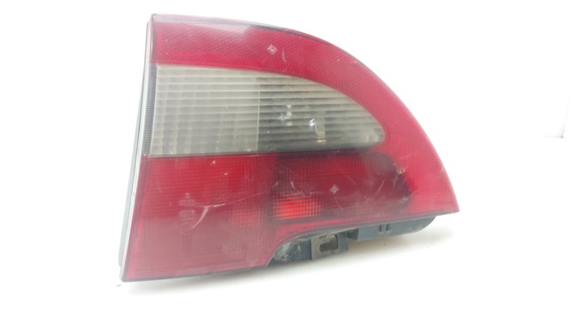 RENAULT 7700428055 Piloto trasero derecho  en stock Salamanca