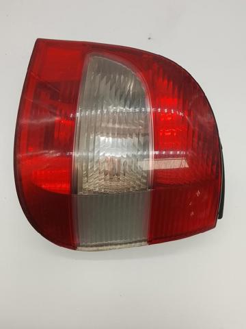 RENAULT 7700428055 Piloto trasero derecho comprar Barcelona