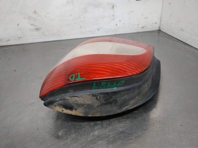 7700428055 RENAULT Piloto trasero derecho comprar Madrid
