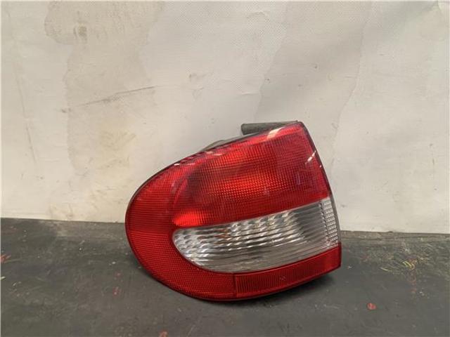 7700428058 RENAULT Piloto trasero exterior izquierdo  disponible Vigo