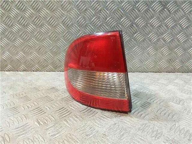 7700428058 RENAULT Piloto trasero exterior izquierdo comprar Bilbao